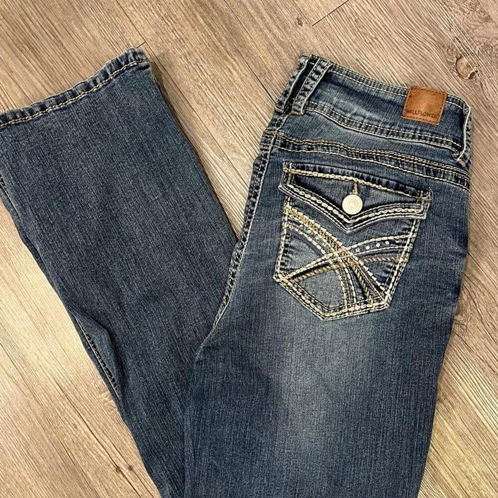 Womens wallflower low rise bootcut